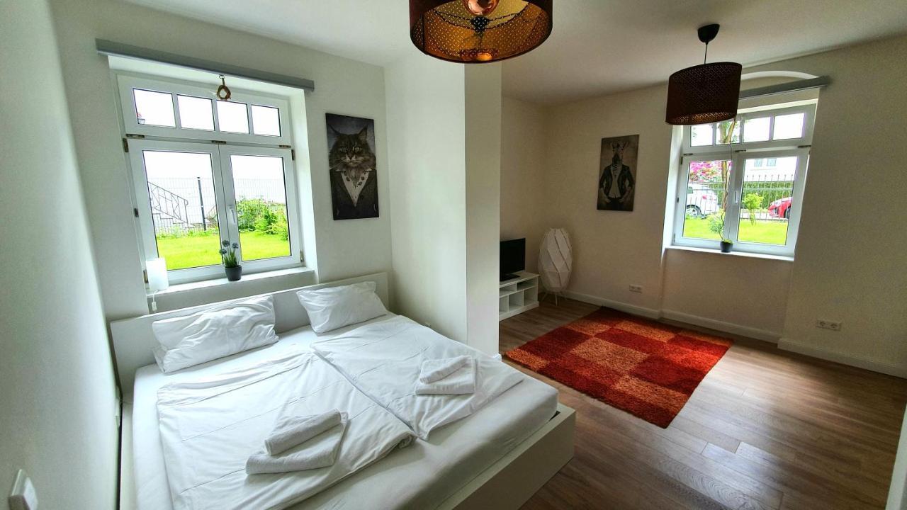 Pineapple Apartments Dresdner Heide Mit Garten Dresden Exteriör bild